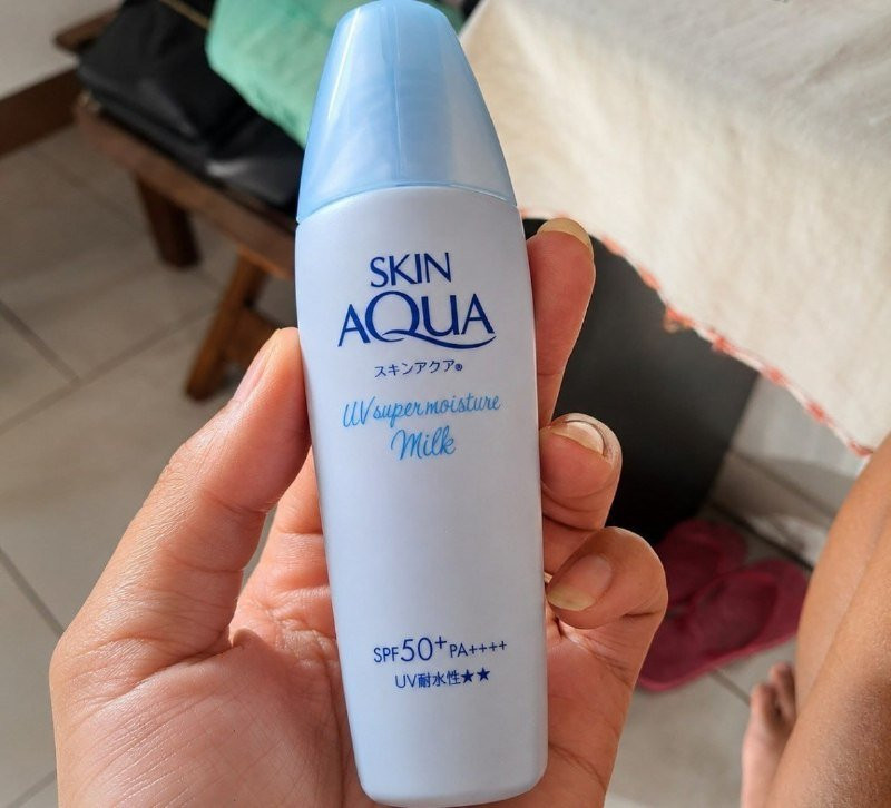 SKIN AQUA® Super Moisture Milk 40g Protetor Solar Facial FPS50