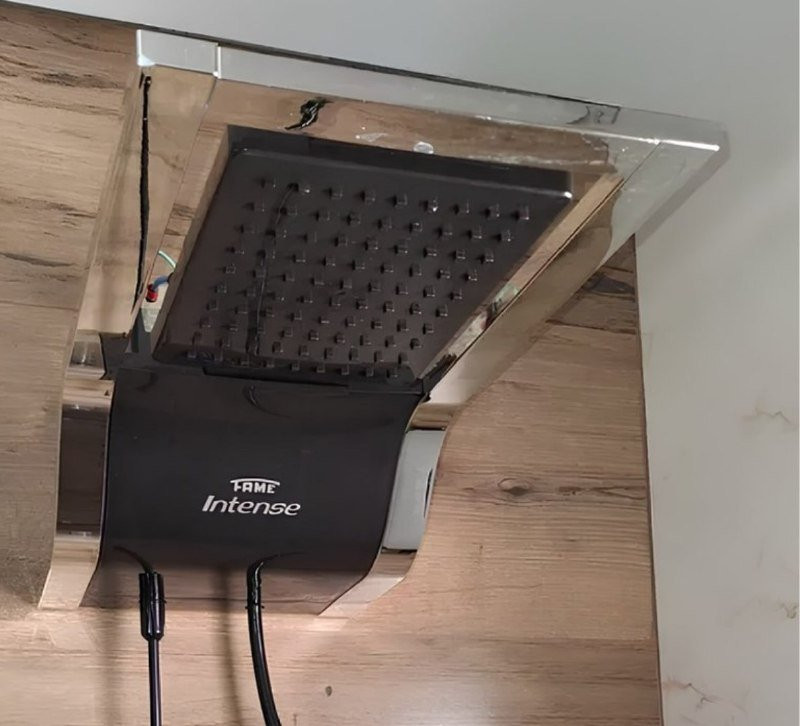 Chuveiro Eletrônico Ducha Intense Fame 7800W 220V