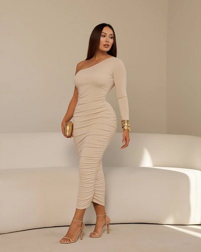 Vestido Longo Ombro Único Manga Longa