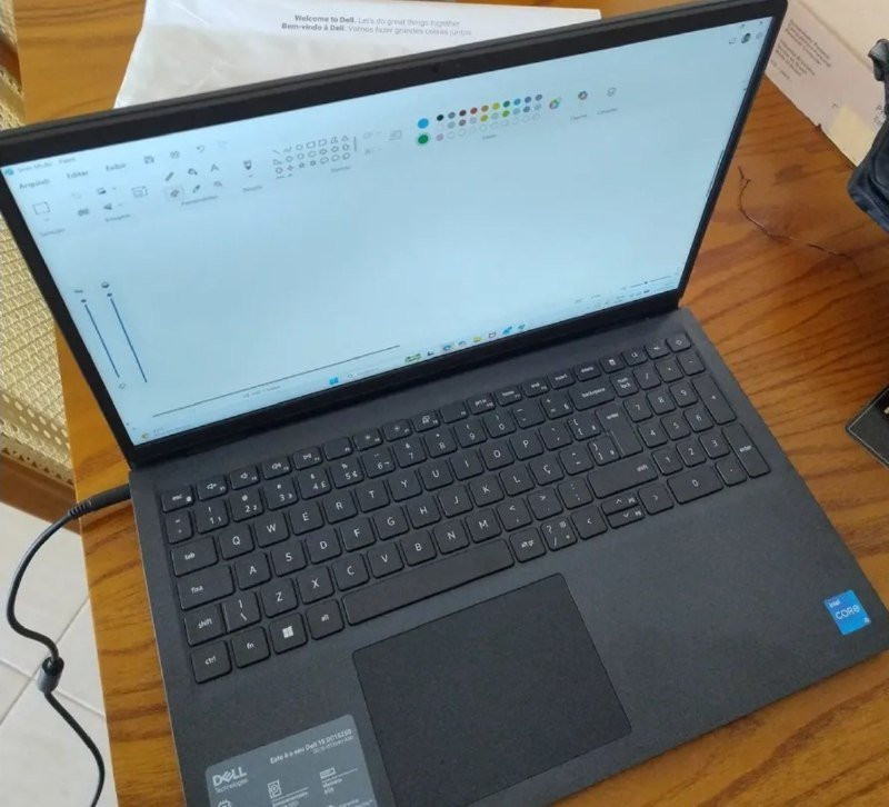 Notebook Dell 5.6 Fhd Core i5 8gb 512gb Windows 11