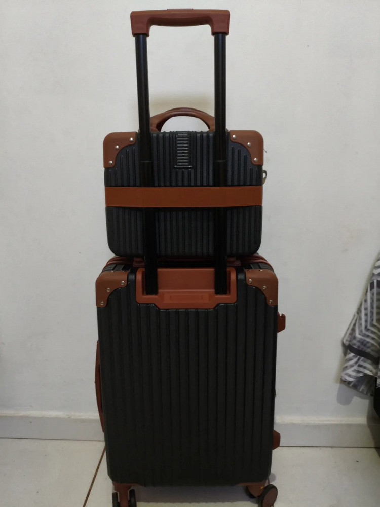 Mala Blogueirinha 10kg com Frasqueira Bordo