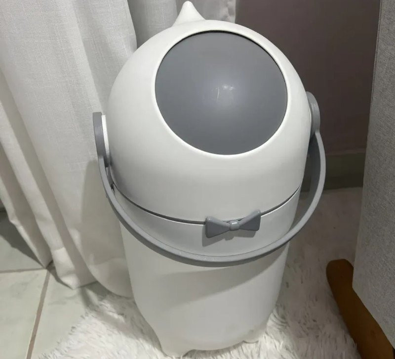Lixeira Antiodor para Banheiro e Fralda Maxi Baby
