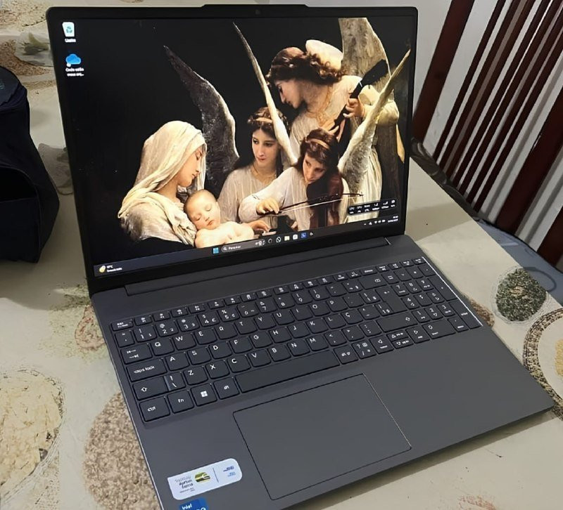 💻 Notebook Lenovo IdeaPad Slim 3 15IRU10 Intel Core 3 100U 8GB 256GB SSD Linux