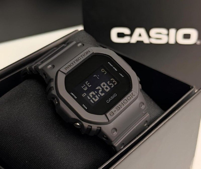 Relógio Casio G-shock Digital DW-5600BB-1DR