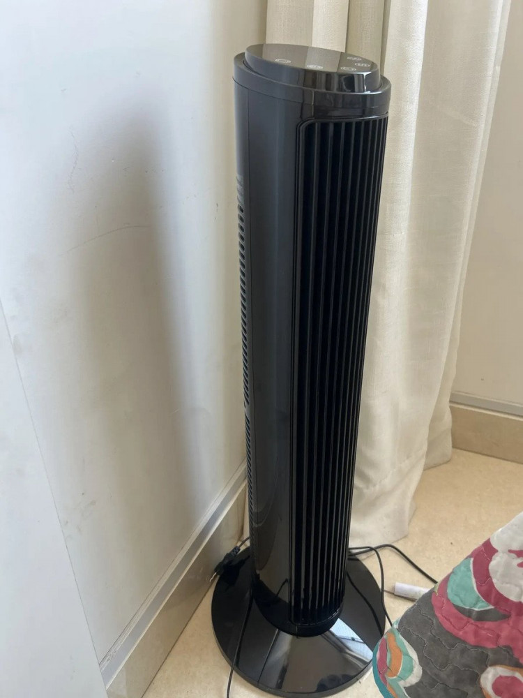 Ventilador de Torre Hivento Silencioso Remoto