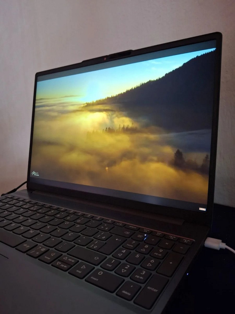 Notebook Lenovo Ideapad Slim 3 512GB 8GB