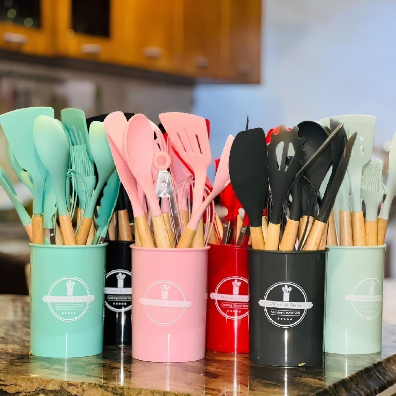 Kit com 12 Utensílios de Cozinha Silicone Cabo Madeira