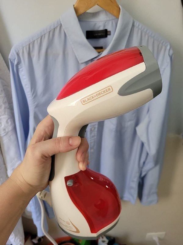 FERRO DE PASSAR DA GERAÇÃO ZBLACK+DECKER Vaporizador de Roupas Portátil 1200W Vermelho 110V