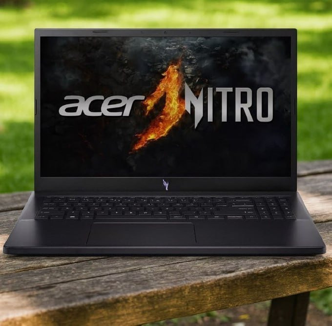 Notebook Gamer Acer Nitro V15 AMD Ryzen 7 7735HS 8GB RAM 512GB SSD RTX 4050 Linux