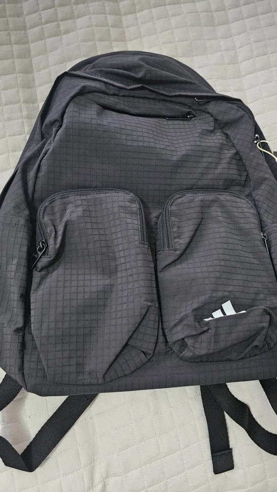 Mochila Essentials adidas Preto Liso