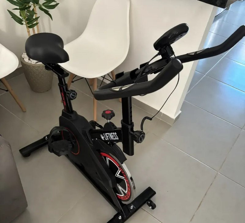 Bicicleta Ergométrica Spinning Liftness 120kg