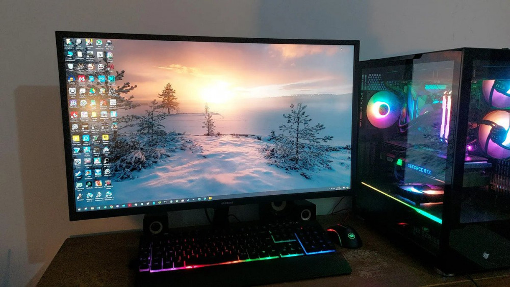Monitor Samsung UJ59 32 UHD VA 60Hz FreeSync