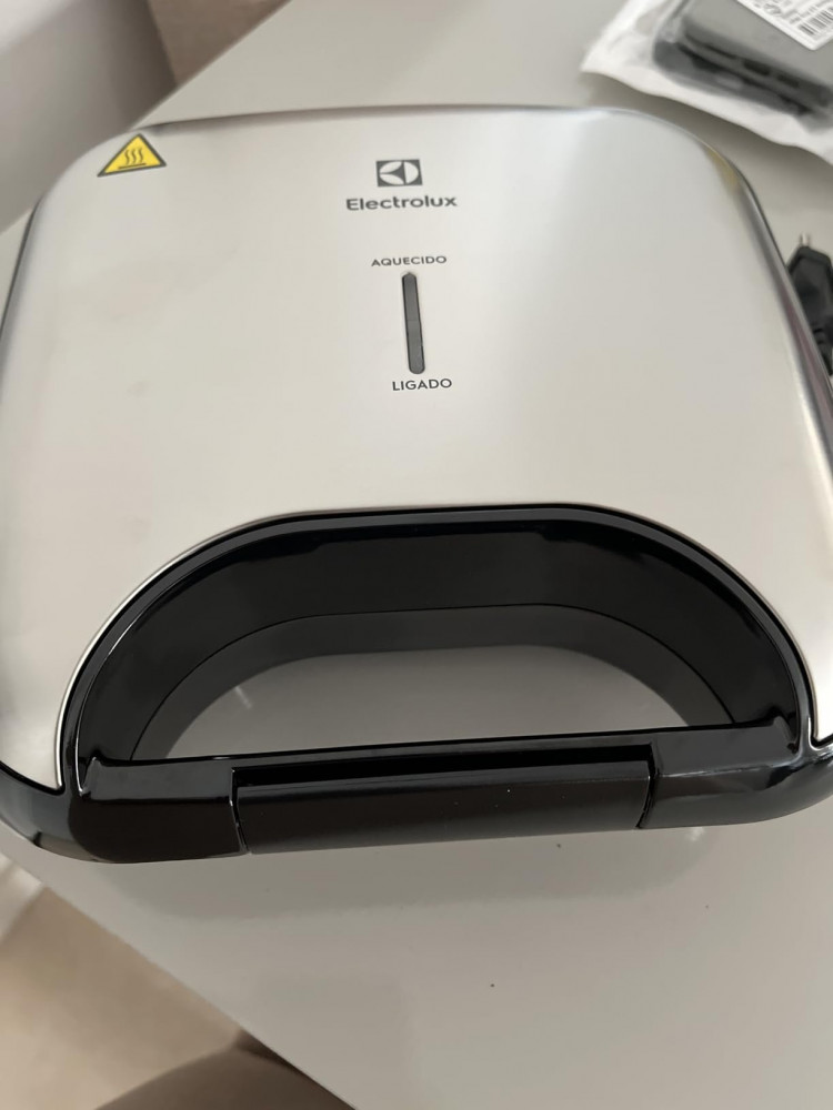 Sanduicheira Grill Elétrica Electrolux ESG20
