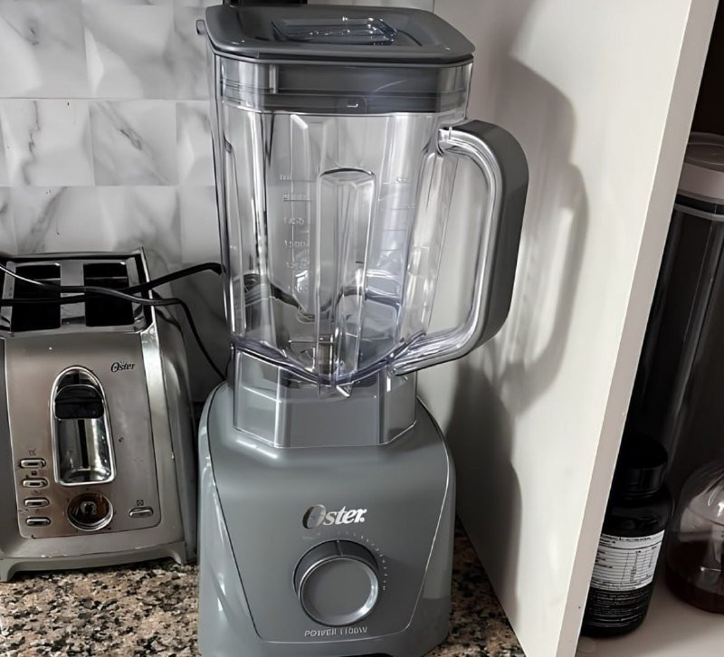 Liquidificador Oliq606 1100 Full 3,2l 220v - Oster