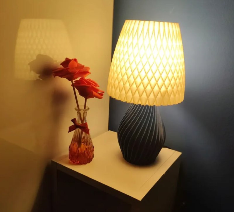 Abajur Luminária De Mesa Com Lâmpada (várias cores)