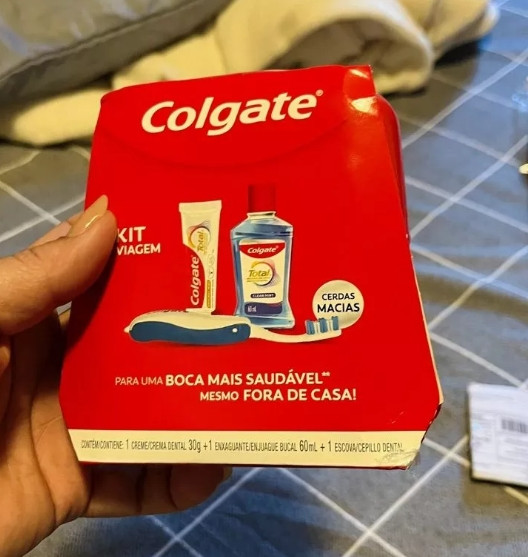 Kit Higiene Bucal de Viagem Colgate