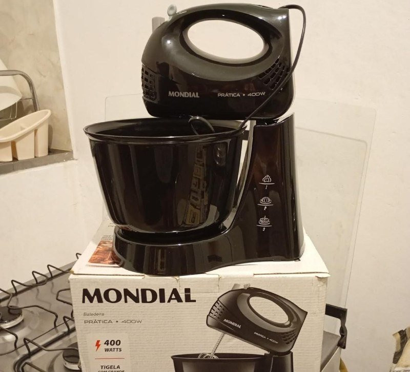 Batedeira Mondial Preto 400W B-44-B - 127V