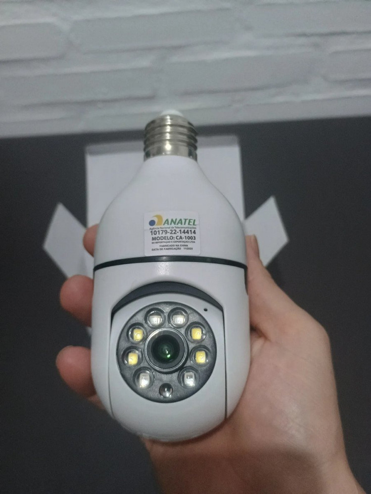 Kit 2 Câmeras Lâmpada IP Wi-Fi 360°