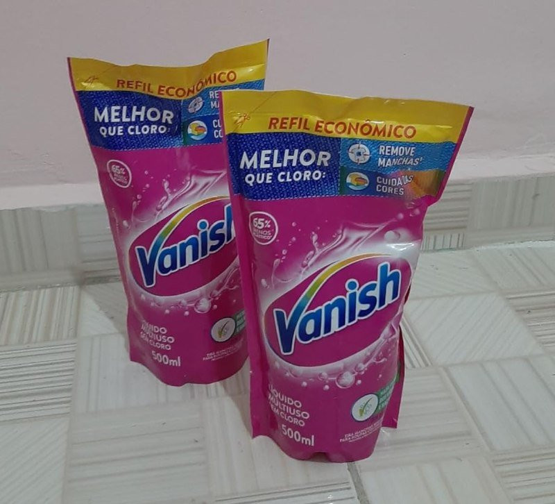 Tira Manchas Líquido Vanish Oxi Action Pink Refil 500ml para Roupas Coloridas