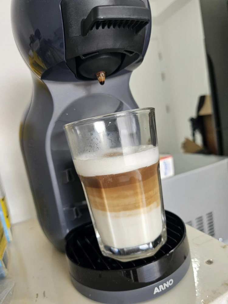 Cafeteira Nescafé Dolce Gusto Mini Me 220v