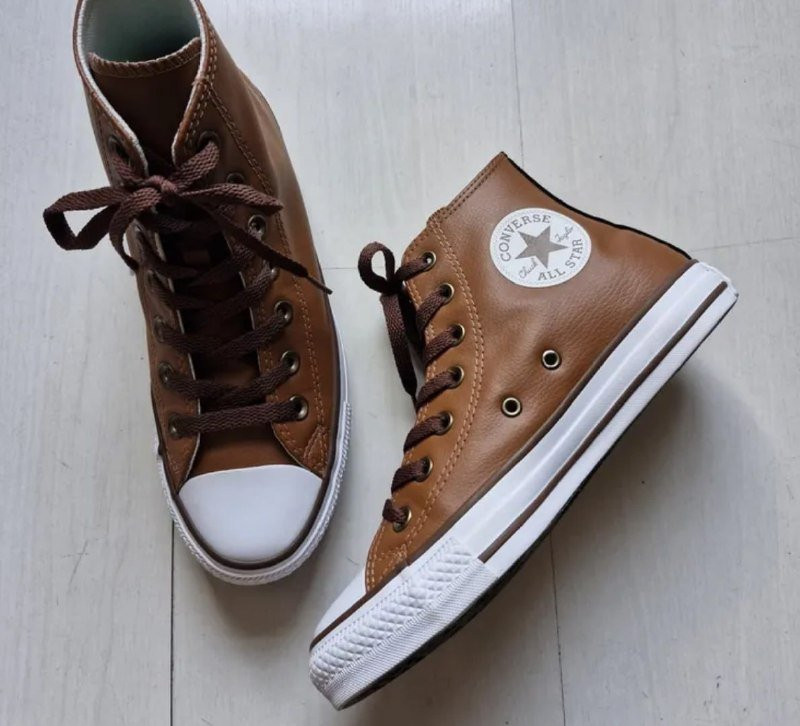 Tênis Chuck Taylor All Star Couro Converse