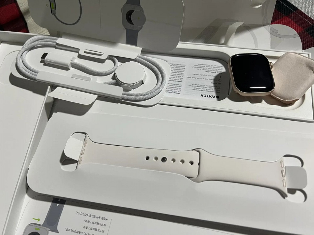 Apple Watch Series 11 GPS 42mm prata alumínio