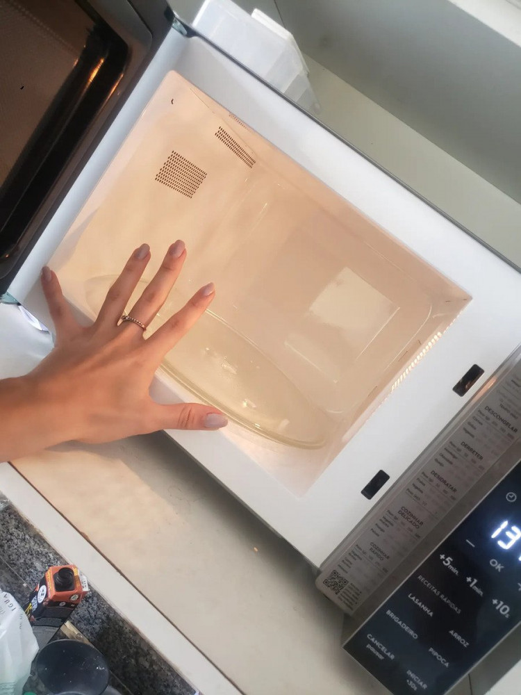 Micro-ondas Electrolux ME23B