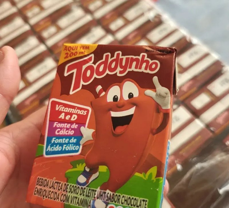 Bebida Láctea Chocolate Toddynho 200ml - Pack com 27