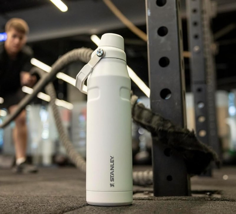 Garrafa de Água Aerolight Stanley 710ml
