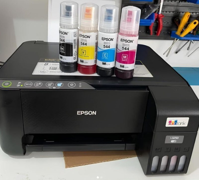 Impressora Multifuncional Cor Epson EcoTank L3250 - 127/220V
