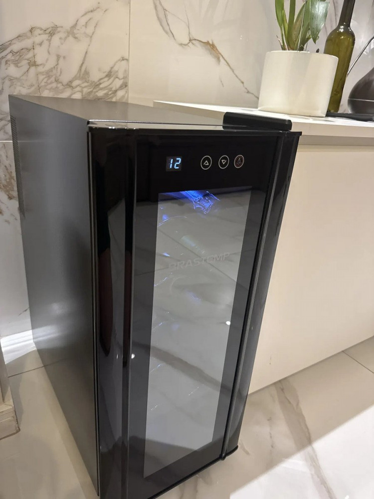 Adega Brastemp 12 Garrafas Touch Preto