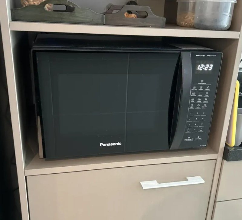 Microondas Panasonic Black Glass 34L