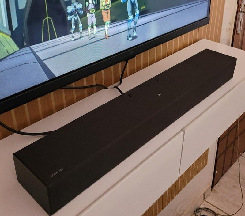 Soundbar Samsung HW-B400F