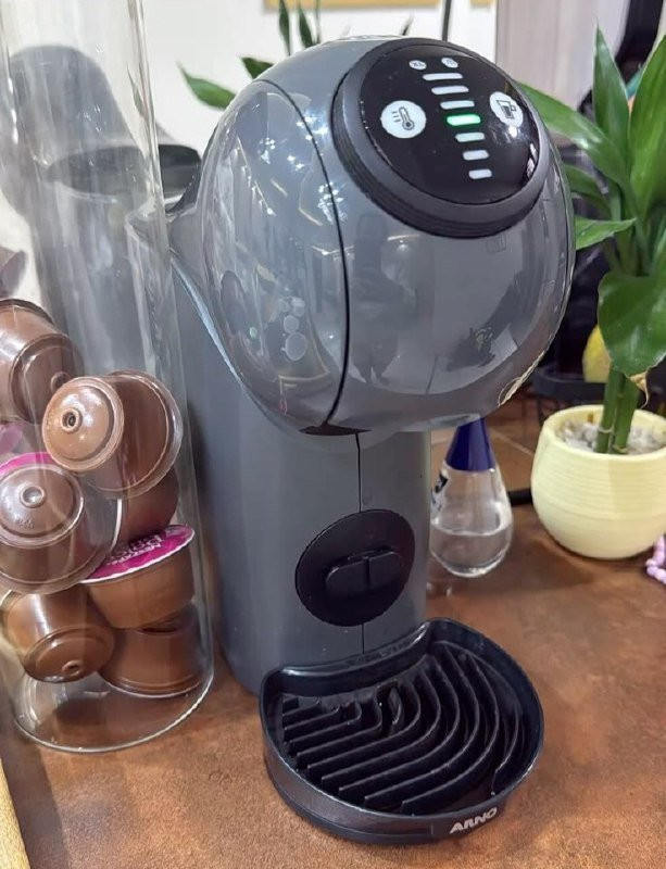 Cafeteira Elétrica Arno Nescafé Dolce Gusto Genio S Basic DGS5