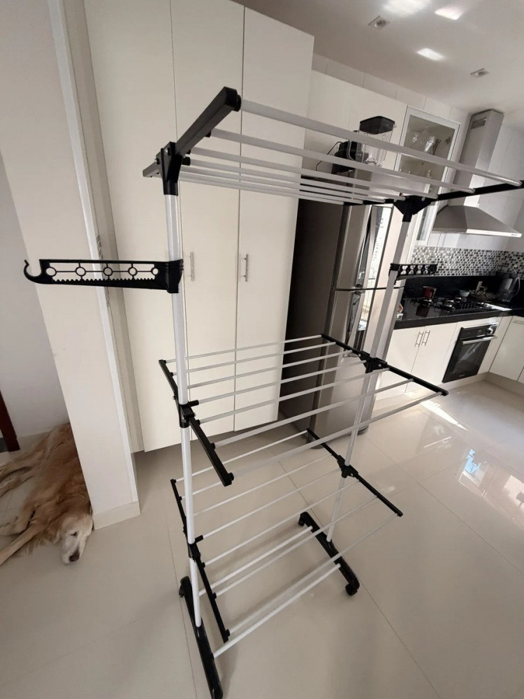 Varal Dobrável 3 Andares Rodas Abas Retráteis